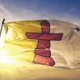 Drapeau du territoire du Nunavut